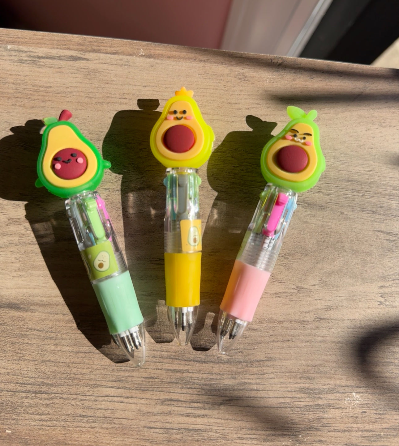 Mini avocado pens