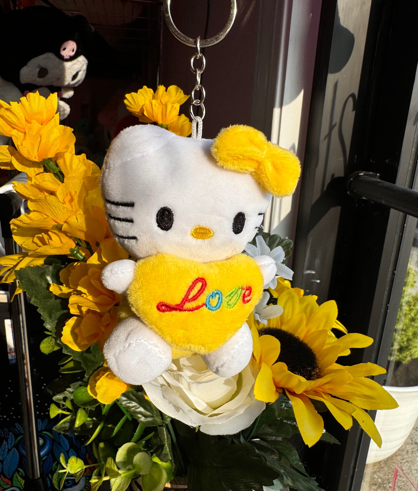 Hello kitty love keychain plush