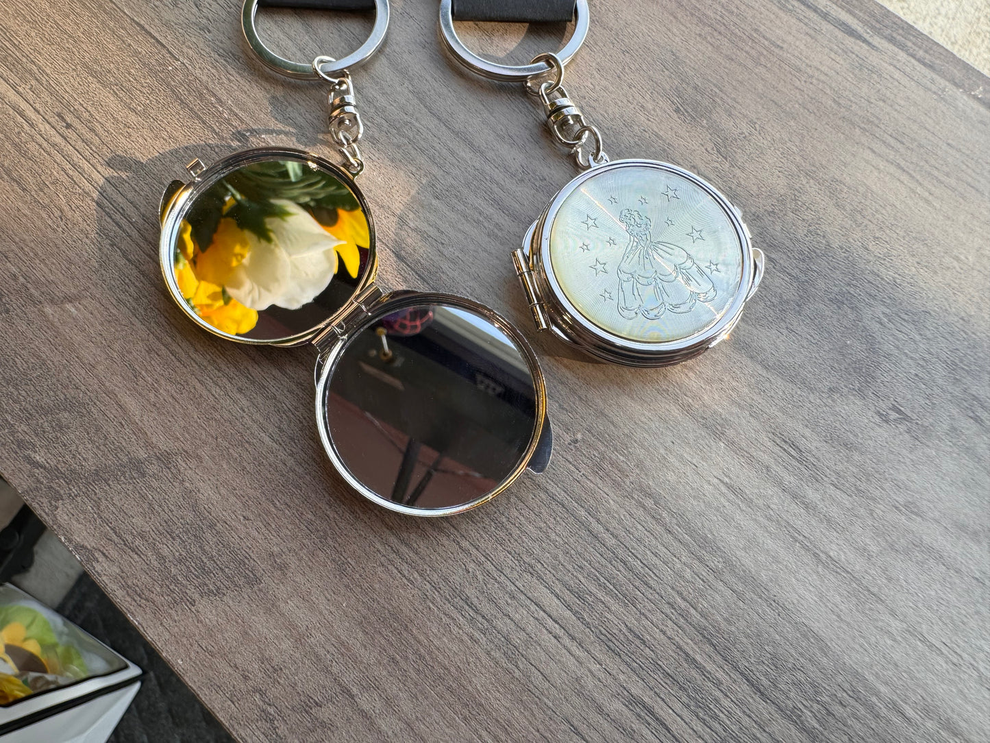 Mirror keychain