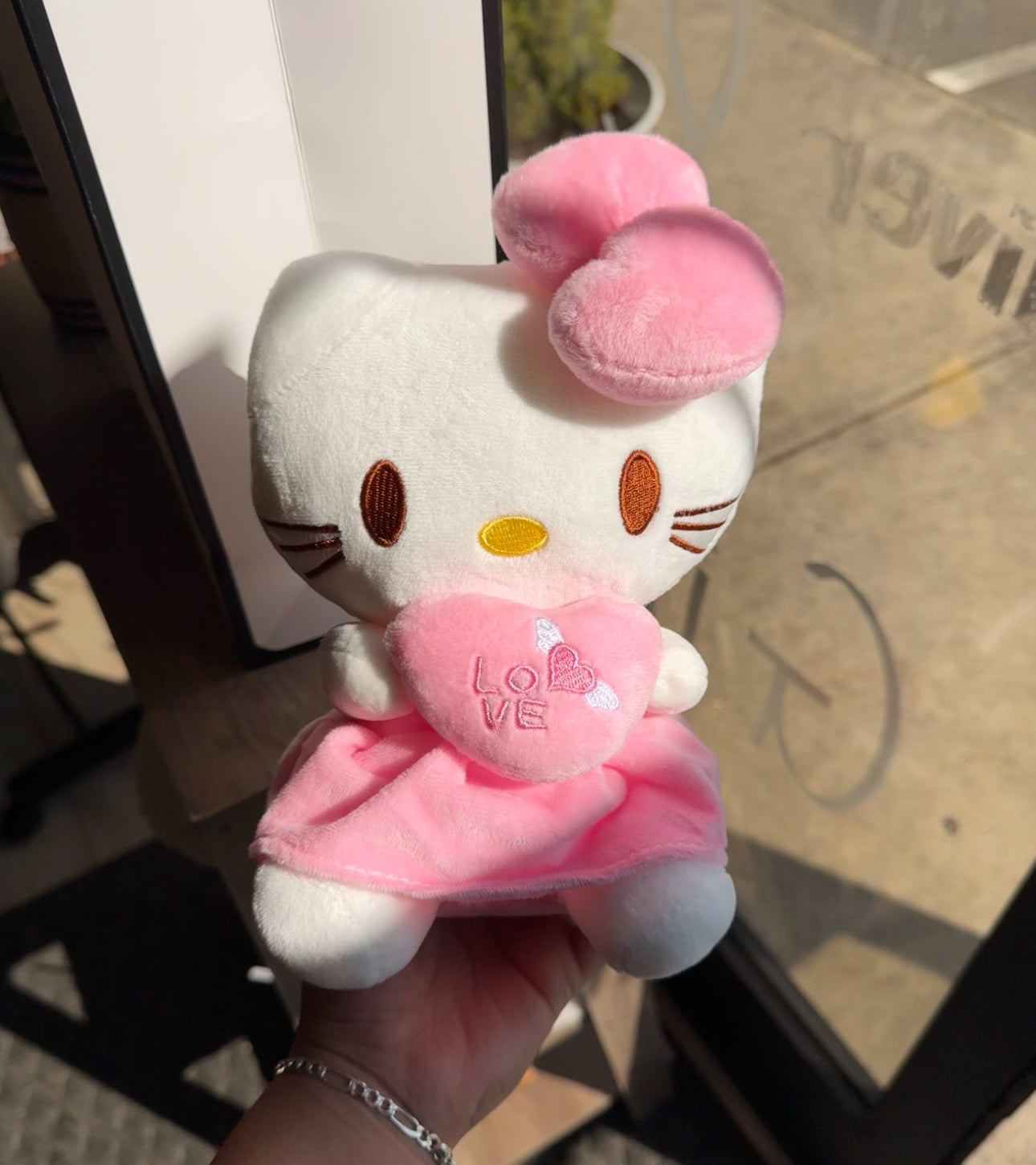 Hello kitty love plush